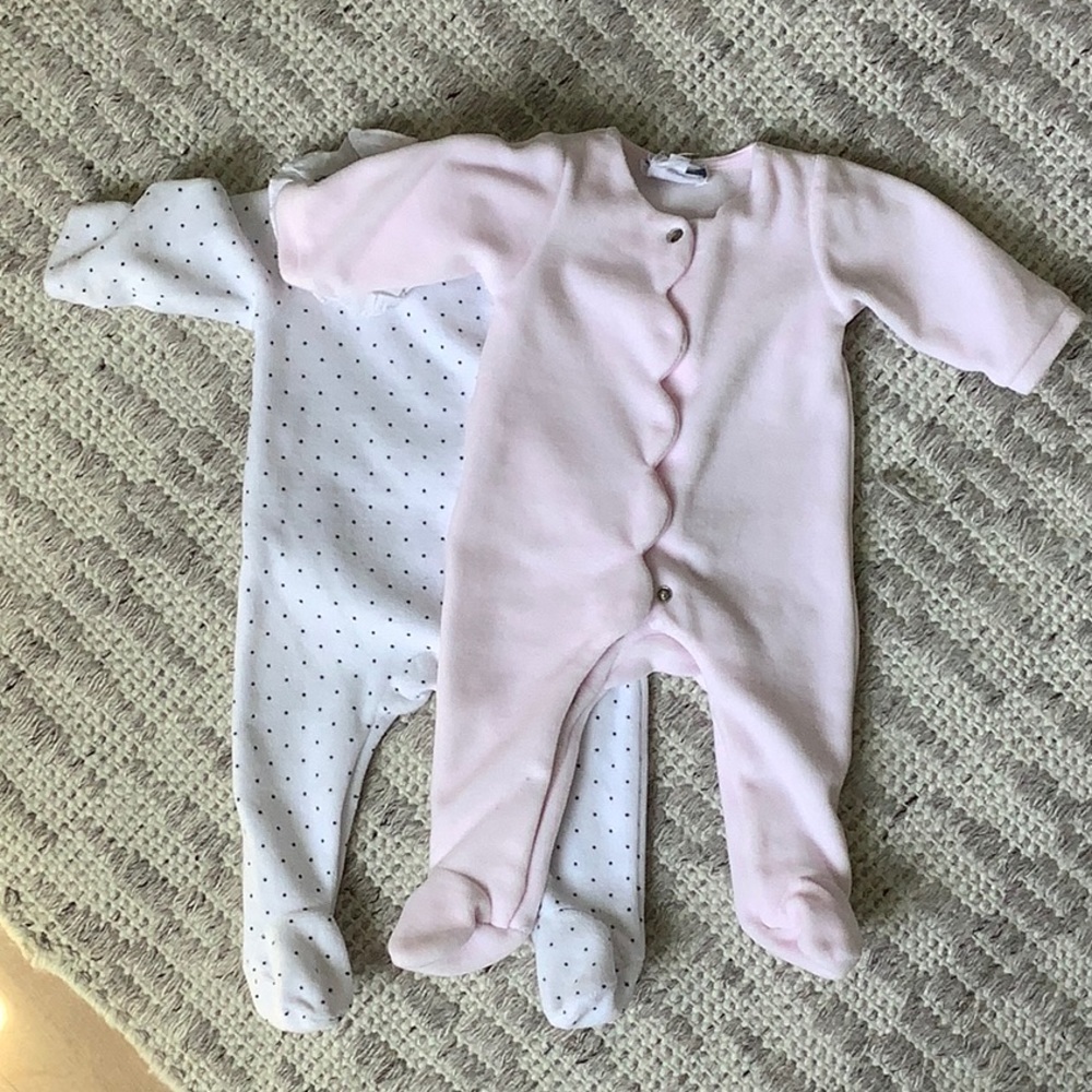 Velour 2 Pcs Jacadi footsies. Size 1 month